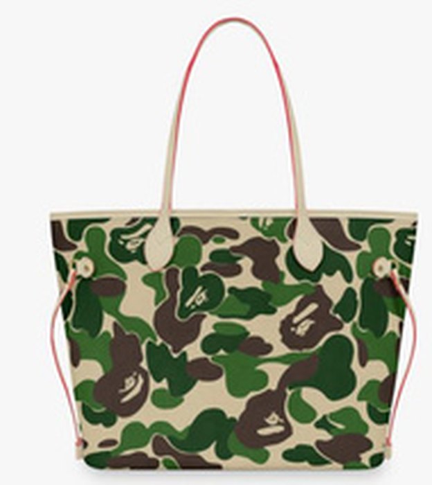 Tote Bags print from LA'SHEI'S DollHouse