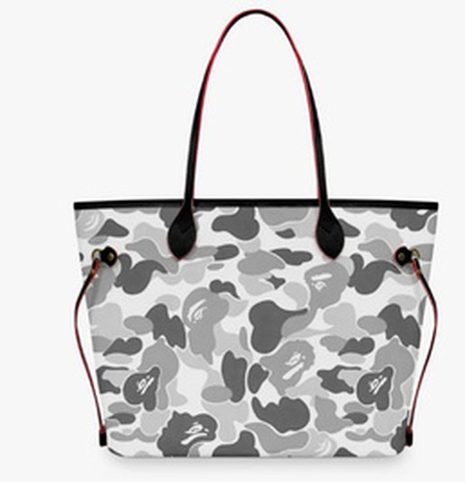 Tote Bags print from LA'SHEI'S DollHouse