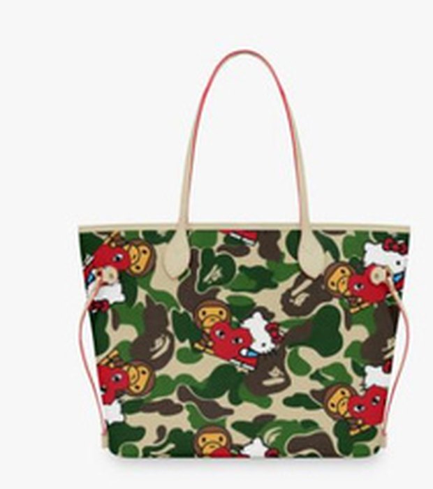 Tote Bags print from LA'SHEI'S DollHouse